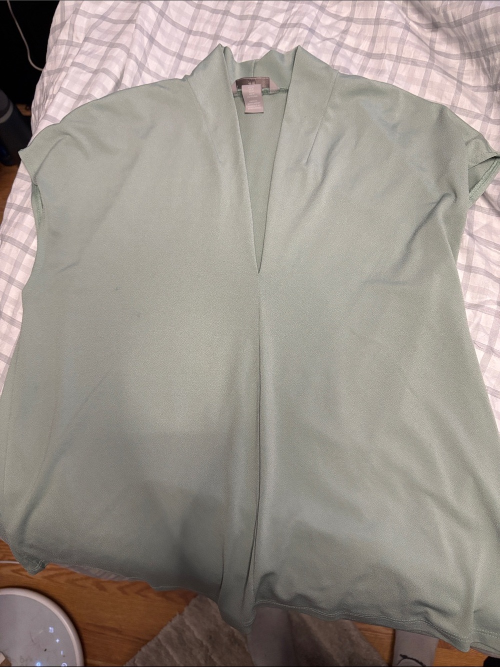 H&M Soft Sage Green Short Sleeve Open Front Top